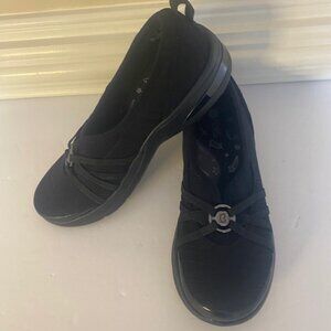 Bzees Black Cloud Technology women's Shoes size 6M